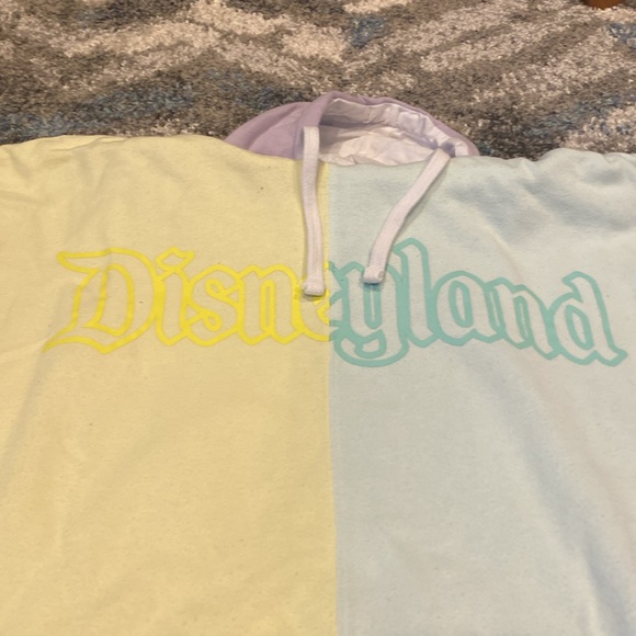 Disneyland pastel hoodie - Picture 2 of 5